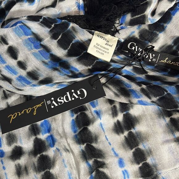 Gypsy Sand Women's Frayed Hem Tie-Dye Pattern Blue/Black/Cream Scarf NWT - Picture 4 of 7